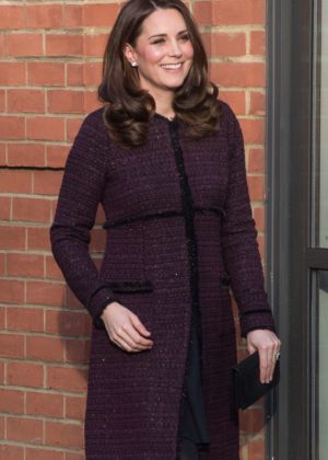 Kate Middleton - Attends the 'Magic Mums' community Christmas party in London